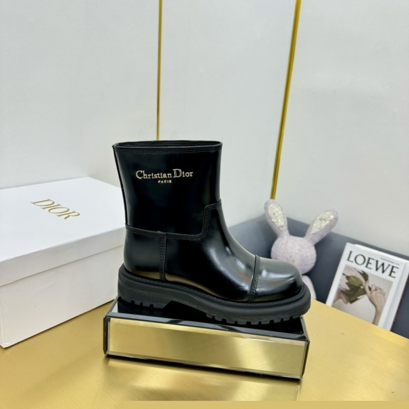 ch**an D*or boots